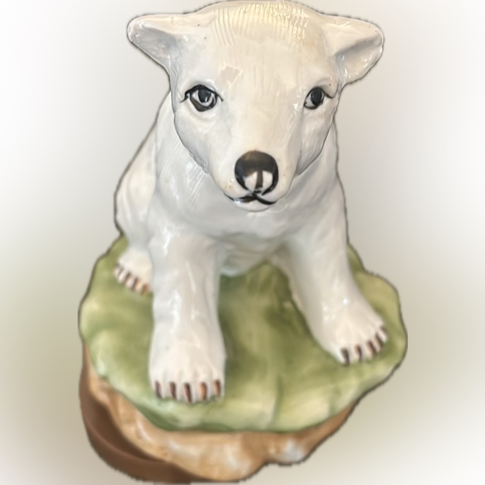 Polar Bear holiday music box